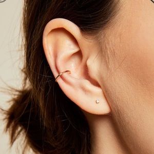 BYCHARI gold ear cuff